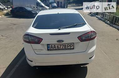 Седан Ford Mondeo 2013 в Киеве