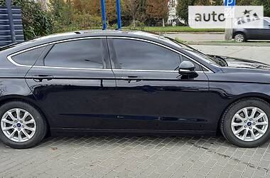 Лифтбек Ford Mondeo 2015 в Ивано-Франковске