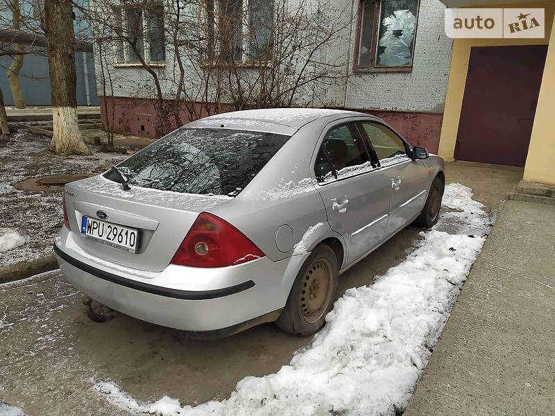 Хэтчбек Ford Mondeo 2001 в Южноукраинске