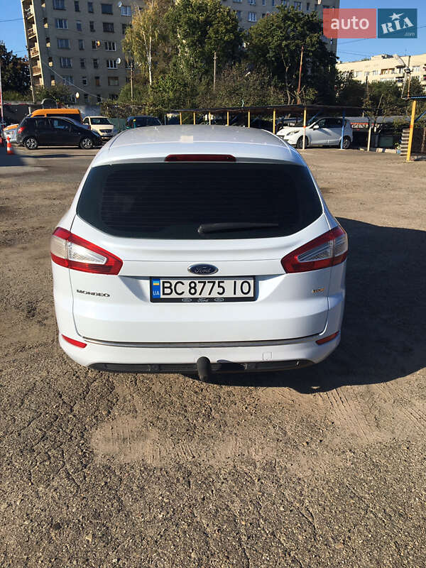 Универсал Ford Mondeo 2011 в Новом Роздоле