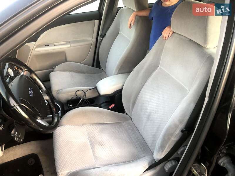 Лифтбек Ford Mondeo 2001 в Киеве фото 8 Лифтбек Ford Mondeo 2001 в Киеве