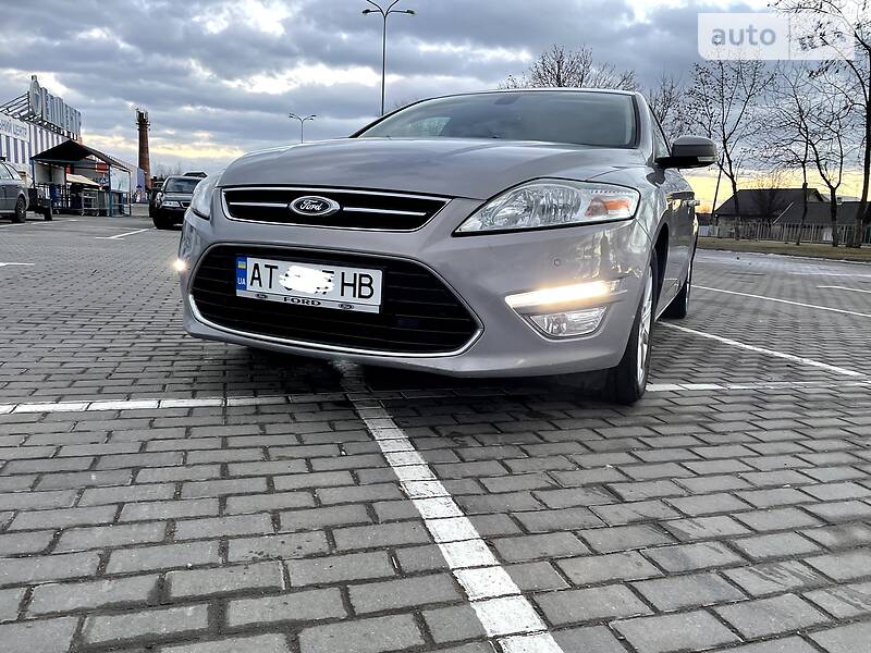 Седан Ford Mondeo 2014 в Коломые
