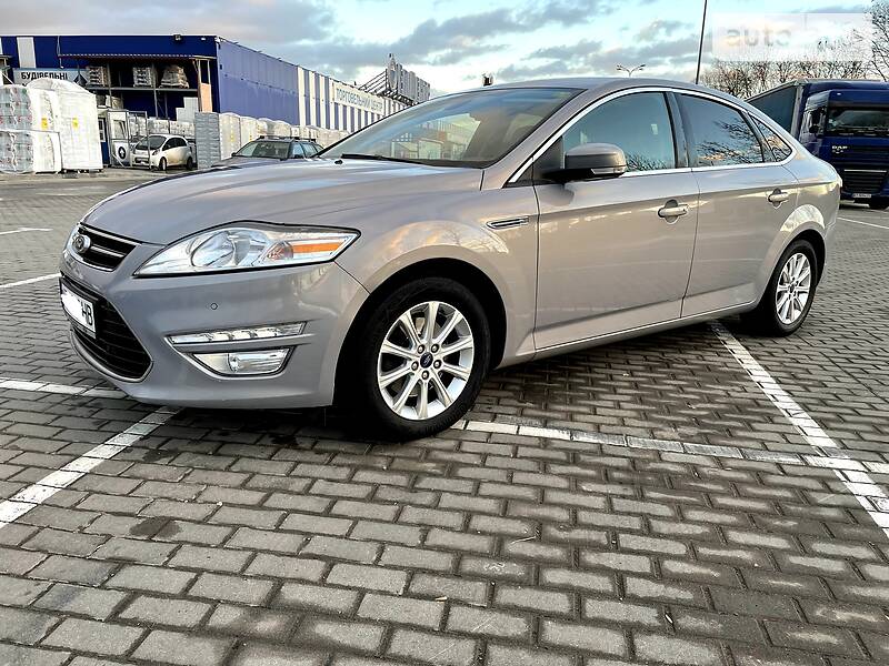 Седан Ford Mondeo 2014 в Коломые