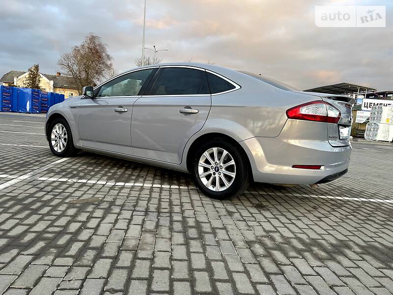 Седан Ford Mondeo 2014 в Коломые