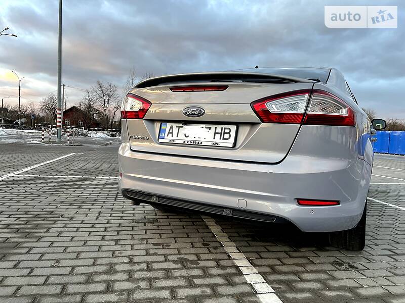 Седан Ford Mondeo 2014 в Коломые