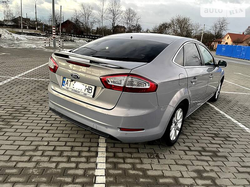 Седан Ford Mondeo 2014 в Коломые