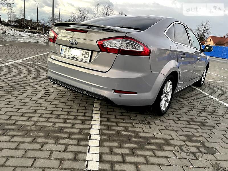 Седан Ford Mondeo 2014 в Коломые