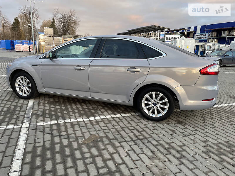 Седан Ford Mondeo 2014 в Коломые