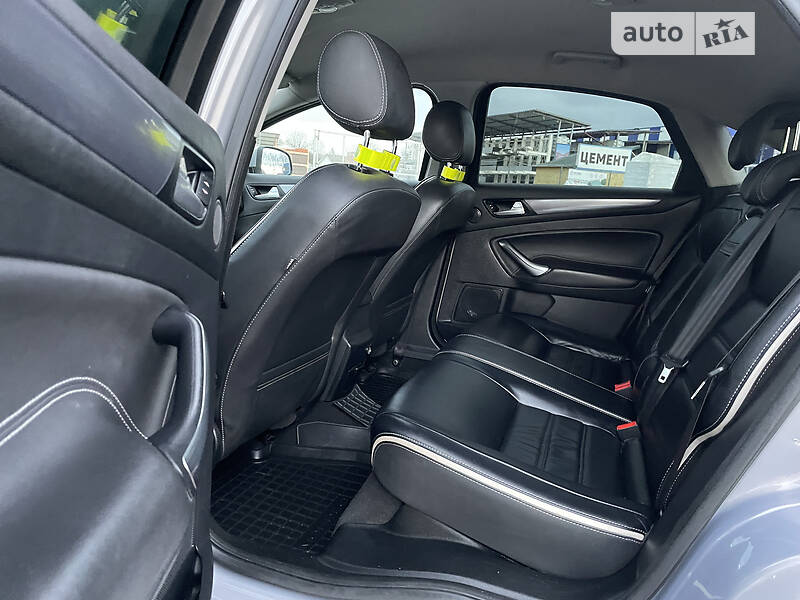 Седан Ford Mondeo 2014 в Коломые