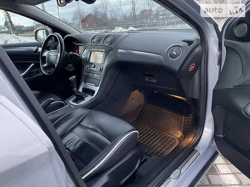 Седан Ford Mondeo 2014 в Коломые