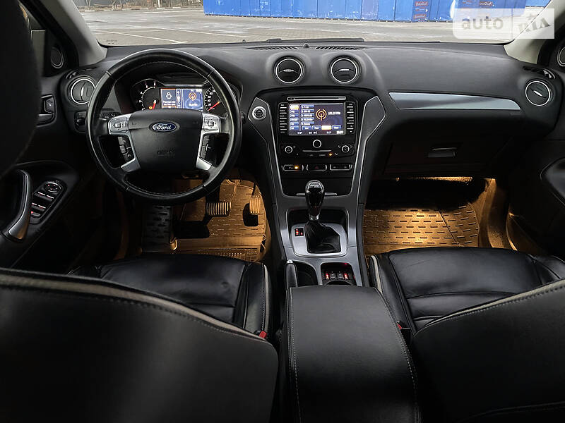 Седан Ford Mondeo 2014 в Коломые
