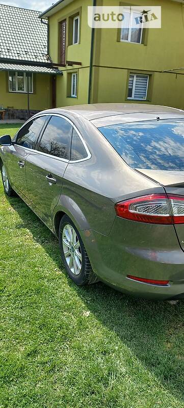 Лифтбек Ford Mondeo 2011 в Ивано-Франковске