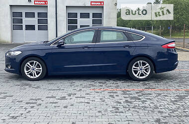 Седан Ford Mondeo 2015 в Луцке