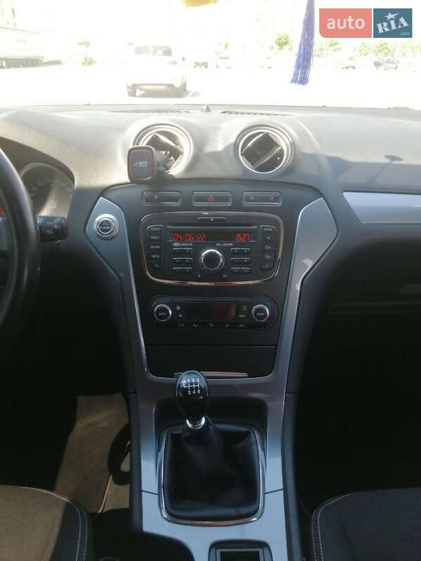 Седан Ford Mondeo 2011 в Виннице