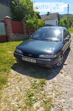 Седан Ford Mondeo 1996 в Золочеве