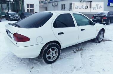 Хэтчбек Ford Mondeo 1993 в Коростене