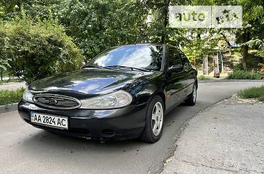 Седан Ford Mondeo 1996 в Києві