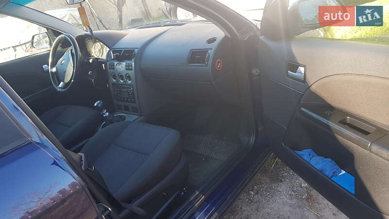 Універсал Ford Mondeo 2001 в Синельниковому