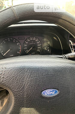 Седан Ford Mondeo 1997 в Гайсине