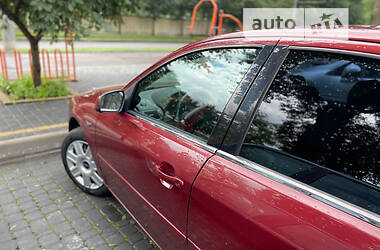 Лифтбек Ford Mondeo 2004 в 