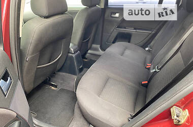 Лифтбек Ford Mondeo 2004 в 