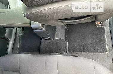 Лифтбек Ford Mondeo 2004 в 