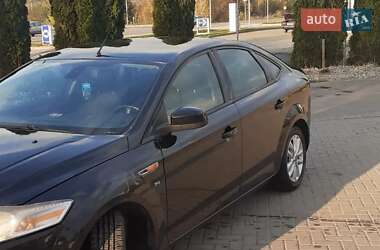Лифтбек Ford Mondeo 2010 в 