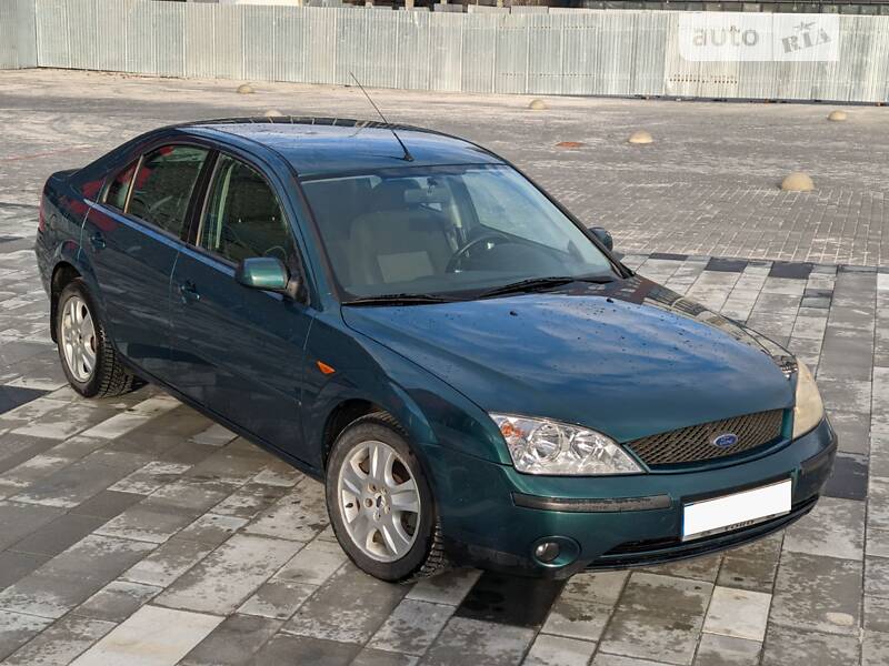 Лифтбек Ford Mondeo 2003 в Ивано-Франковске
