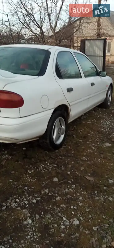 Ford Mondeo 1994 VIN WF0FXXGBBFRB20256 фото оголошення 2 з 43