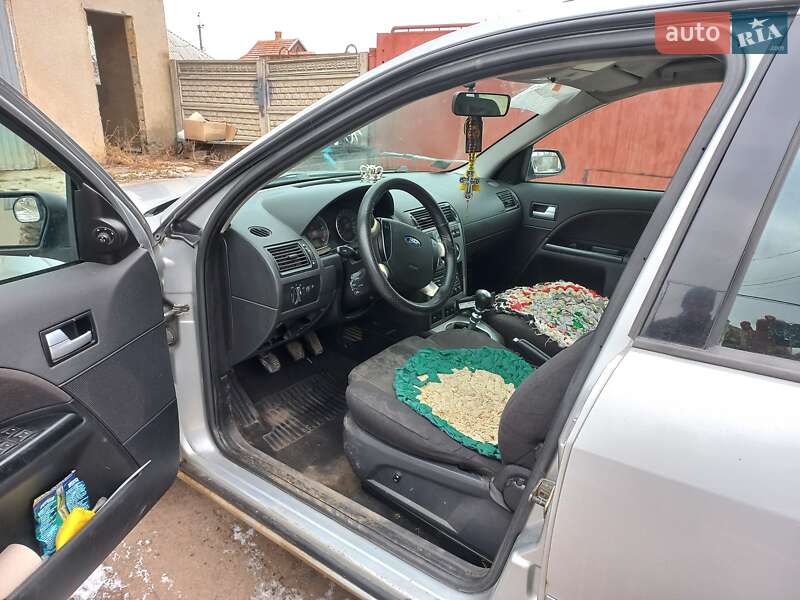 Универсал Ford Mondeo 2006 в Раздельной