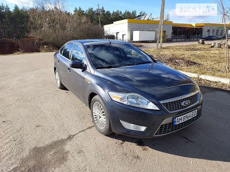 Лифтбек Ford Mondeo 2009 в 