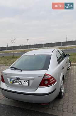 Седан Ford Mondeo 2005 в 