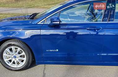 Седан Ford Mondeo 2018 в Киеве