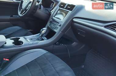 Седан Ford Mondeo 2018 в Киеве