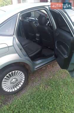 Лифтбек Ford Mondeo 2007 в 