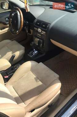 Седан Ford Mondeo 2004 в Хусті