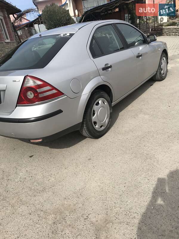 Лифтбек Ford Mondeo 2005 в Каменец-Подольском