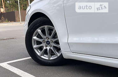 Лифтбек Ford Mondeo 2020 в 