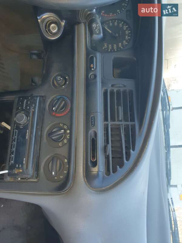 Лифтбек Ford Mondeo 1993 в Николаеве