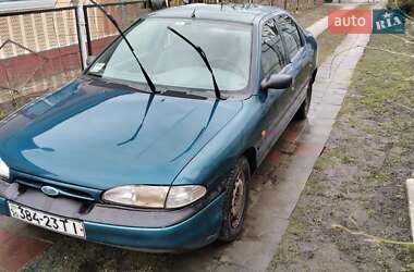 Лифтбек Ford Mondeo 1993 в Шумске