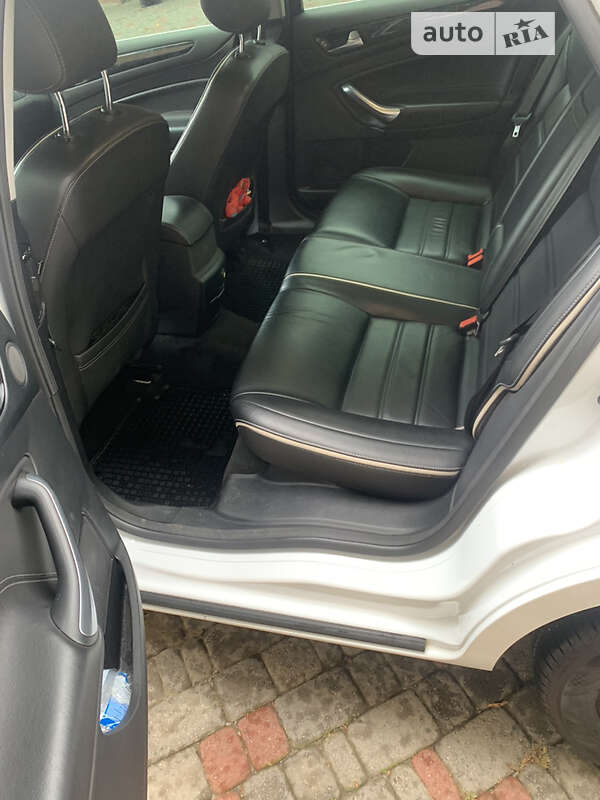 Седан Ford Mondeo 2011 в Днепре