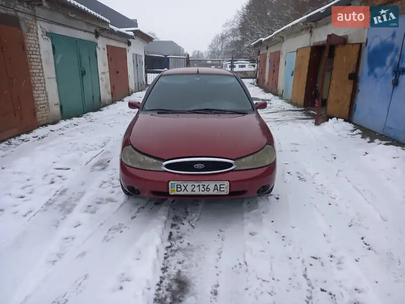 Лифтбек Ford Mondeo 1998 в 