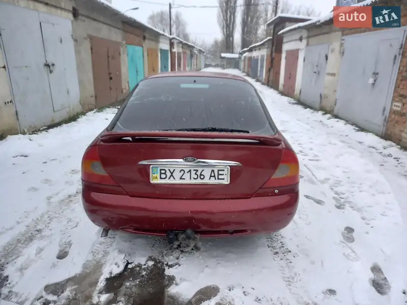 Лифтбек Ford Mondeo 1998 в 