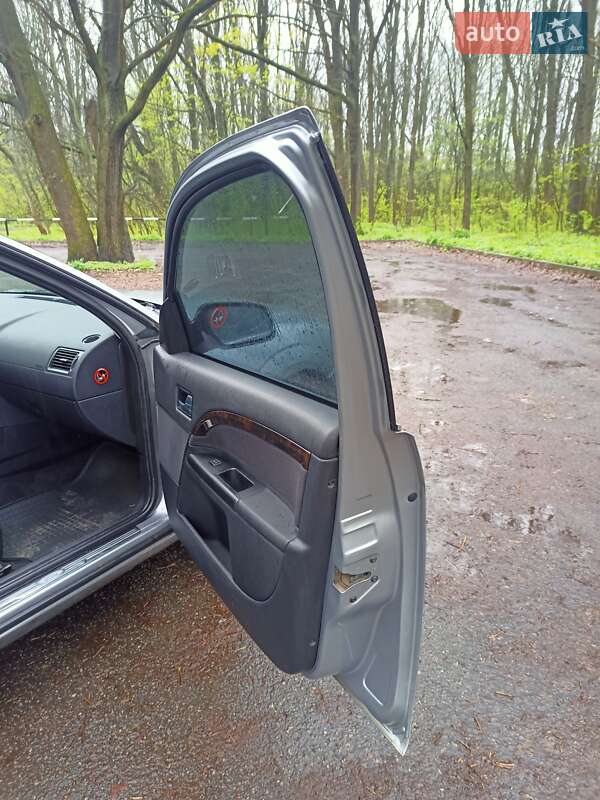 Седан Ford Mondeo 2006 в Полтаве