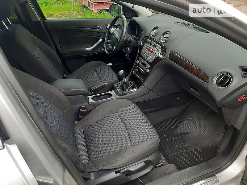 Ліфтбек Ford Mondeo 2010 в Снятині