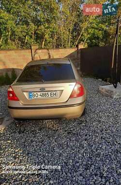Седан Ford Mondeo 2004 в 