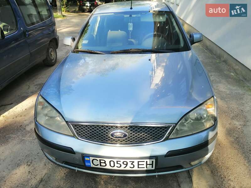 Лифтбек Ford Mondeo 2004 в Чернигове