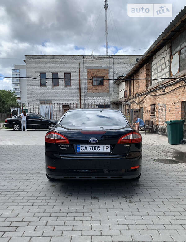 Седан Ford Mondeo 2010 в Черкассах