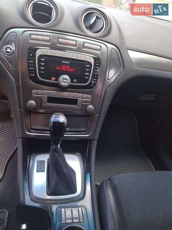 Универсал Ford Mondeo 2010 в Ивано-Франковске