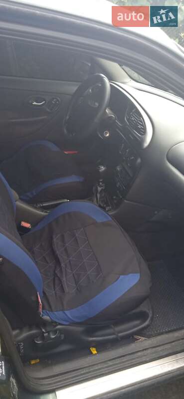 Седан Ford Mondeo 1998 в Новом Роздоле